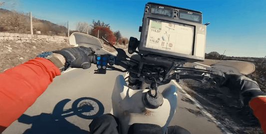 Racer POV: The Deus Swank Rally di Sardegna documented by Oliver Wheeler - Runder Biltong 